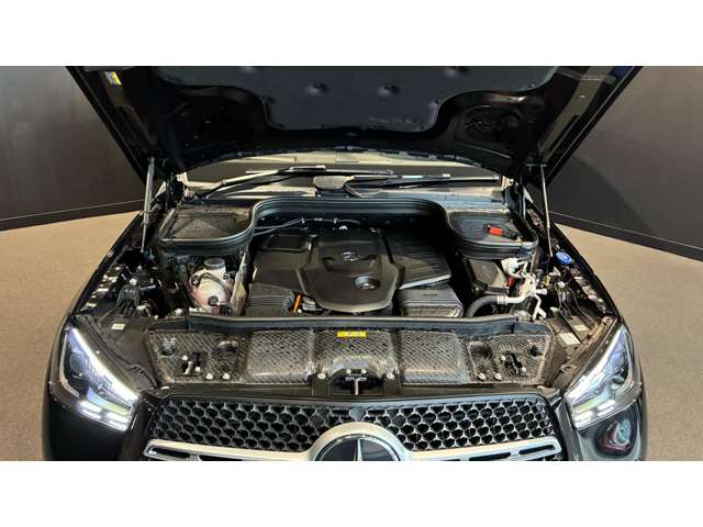 Mercedes-Benz GLE 2