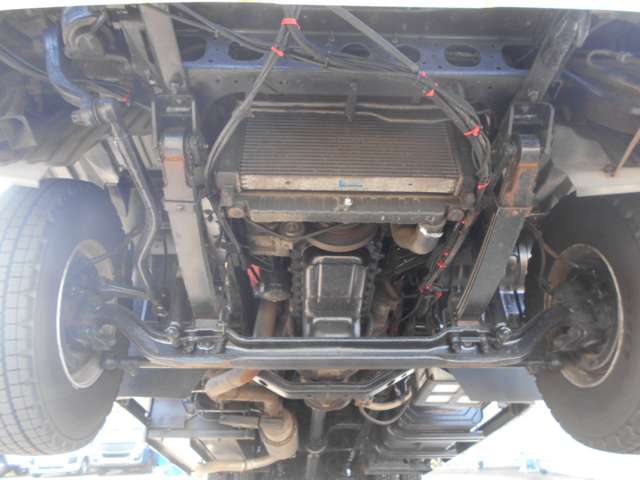 UD Trucks Condor 6