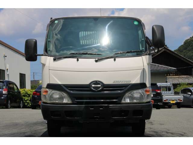 Hino Dutro 2