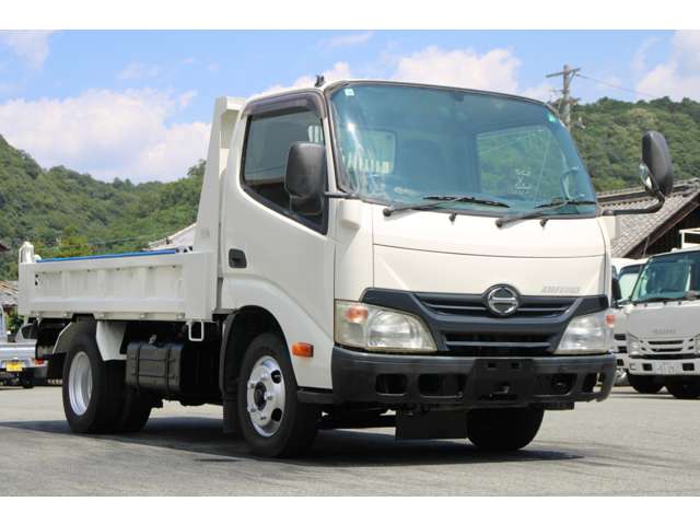 Hino Dutro 10
