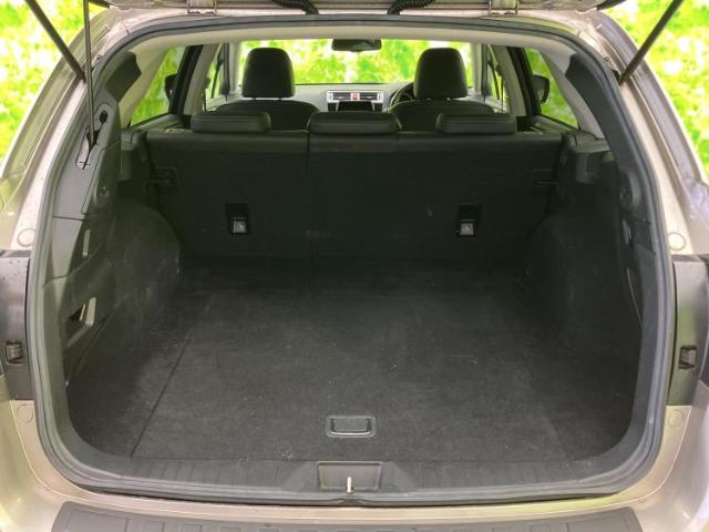 Subaru Legacy Outback 10