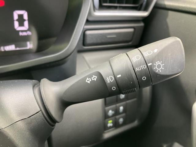 Daihatsu Rocky 12