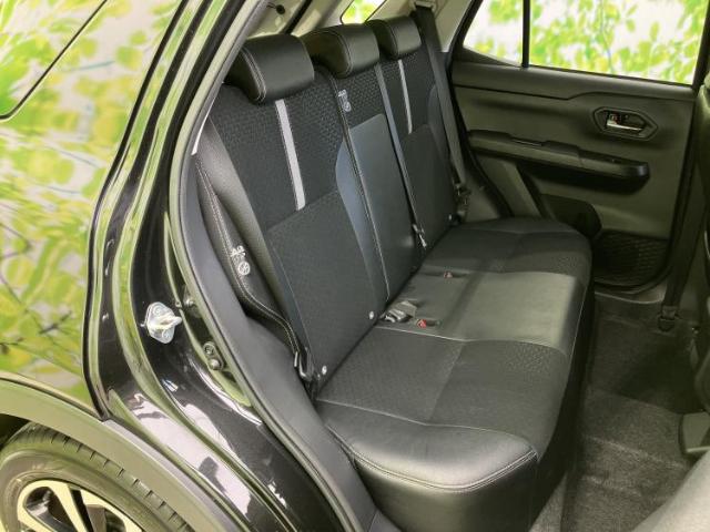 Daihatsu Rocky 7