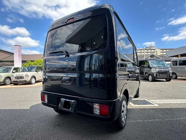 Nissan NV100 Clipper 11