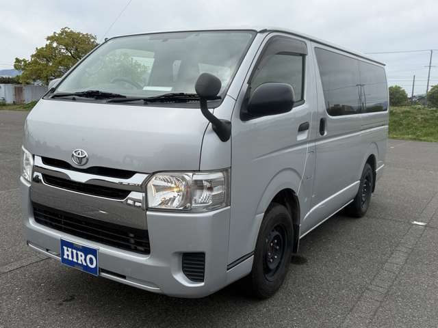 Toyota Hiace Van 2