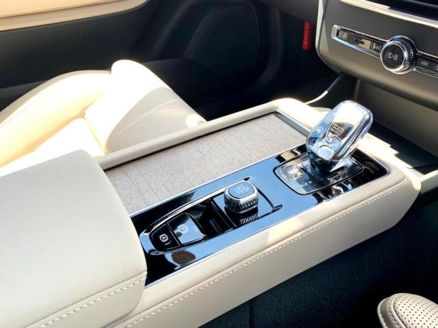 Volvo XC90 10