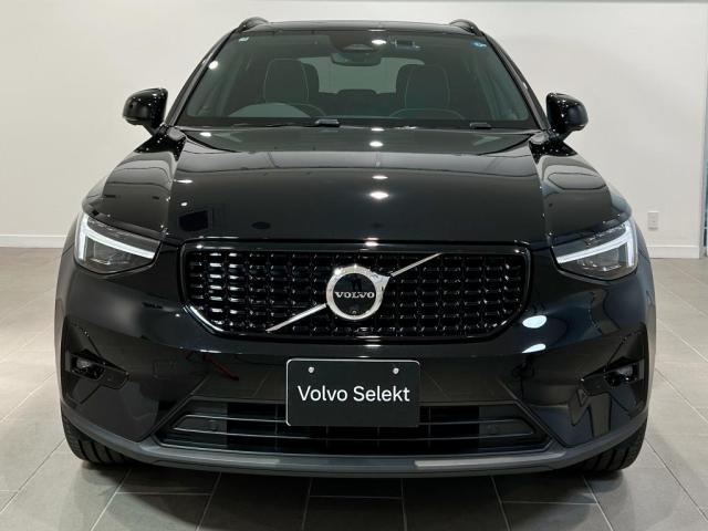 Volvo XC40 9