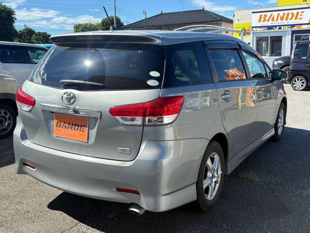 Toyota Wish 6