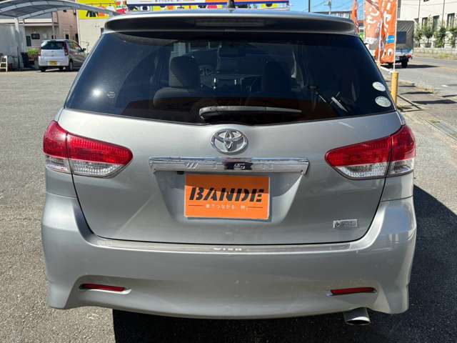 Toyota Wish 7