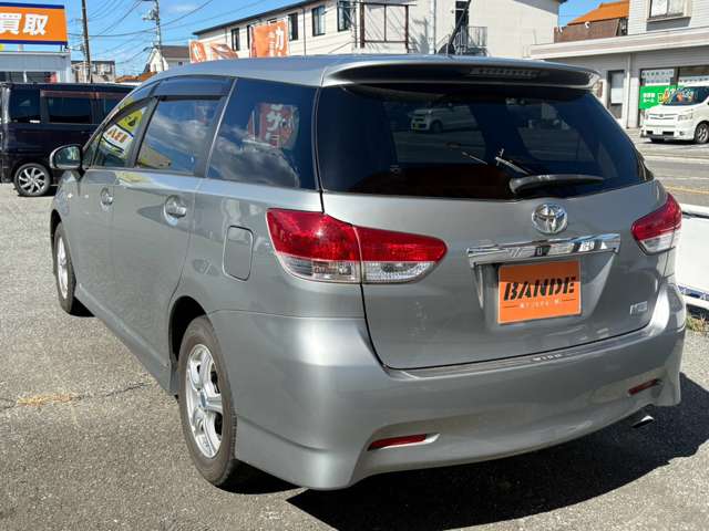 Toyota Wish 8