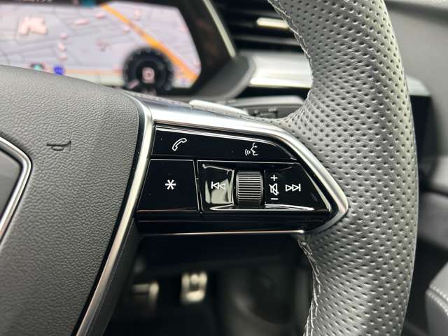 Audi Q8 Sportback e-tron 12