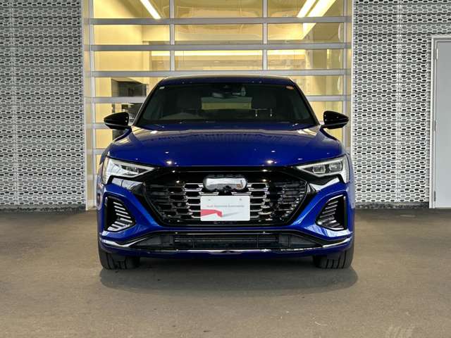 Audi Q8 Sportback e-tron 2
