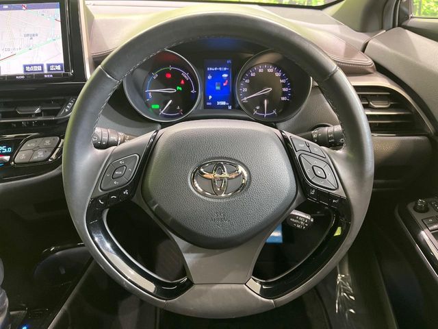 Toyota C-HR 11