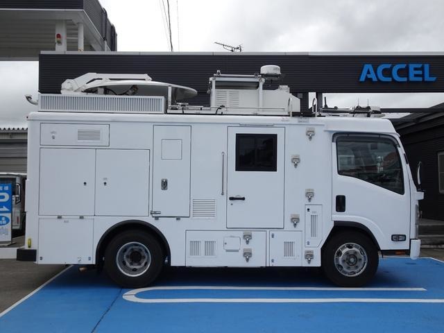 Isuzu Elf 11