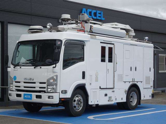 Isuzu Elf 6