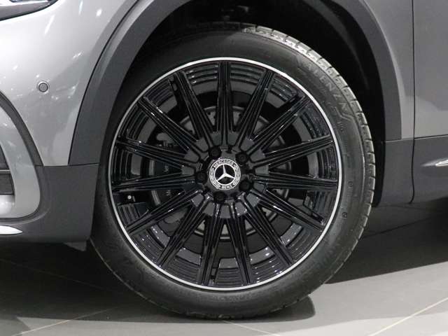 Mercedes-Benz GLB 6