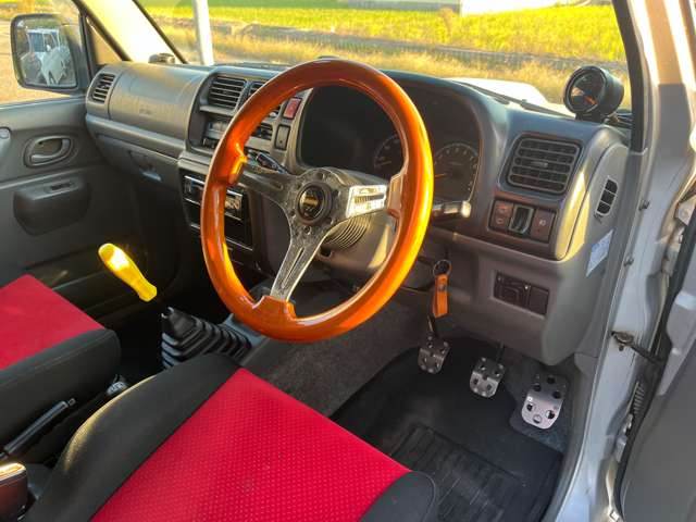 Suzuki Jimny 3