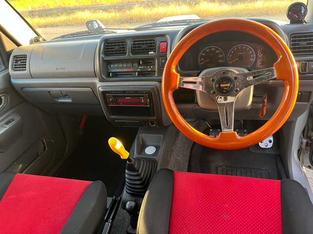 Suzuki Jimny 6