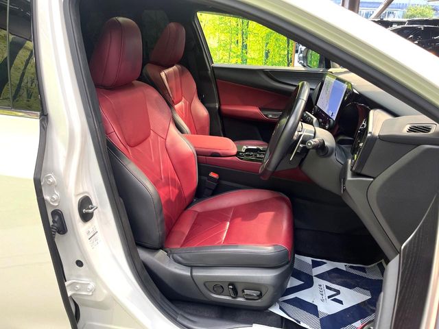 Lexus NX 8