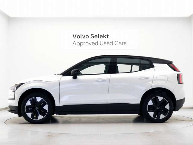 Volvo EX30 5