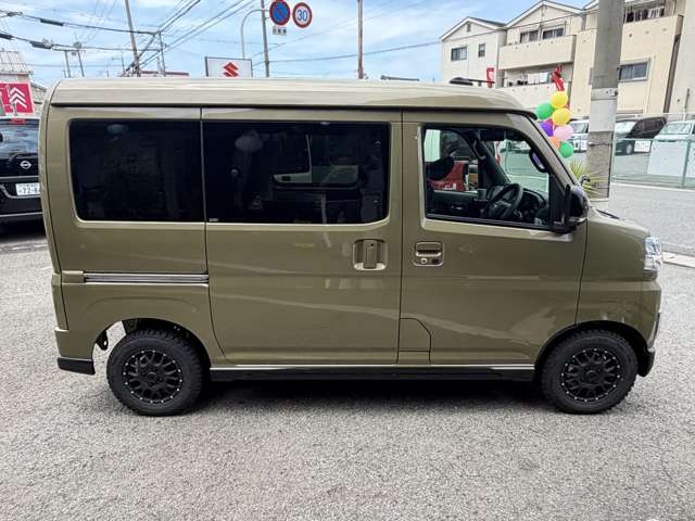 Daihatsu Atrai 7