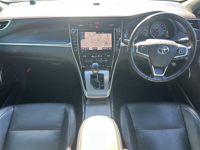 Toyota Harrier 4