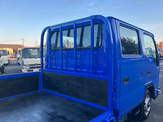 Isuzu Elf 9