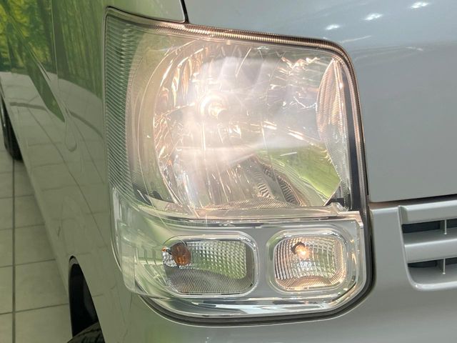 Nissan NV100 Clipper 12