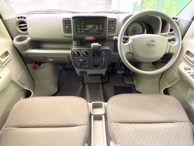 Nissan NV100 Clipper 2