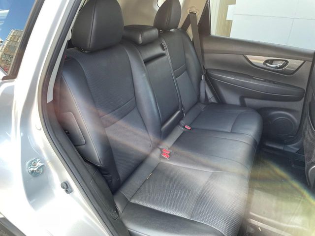 Nissan X-Trail 9