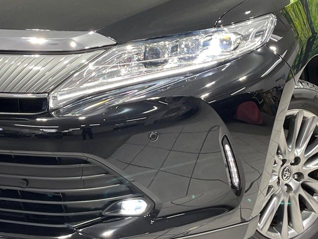 Toyota Harrier 12