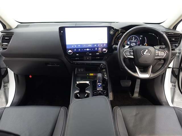 Lexus NX 9