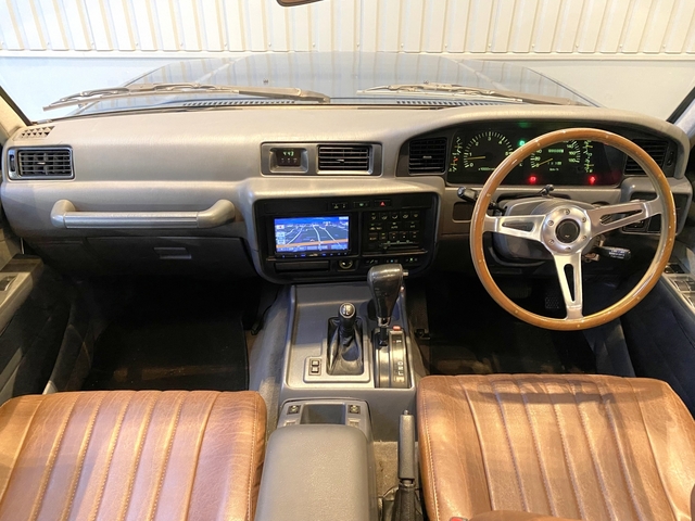 Toyota Land Cruiser 80 2