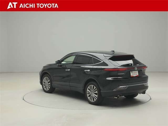 Toyota Harrier 4