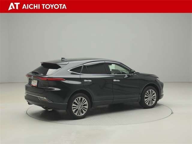 Toyota Harrier 6