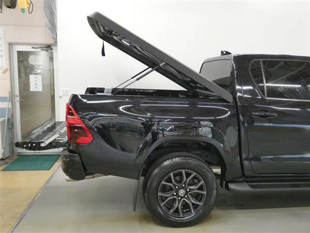 Toyota Hilux 7
