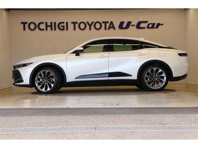 Toyota Crown Crossover 2