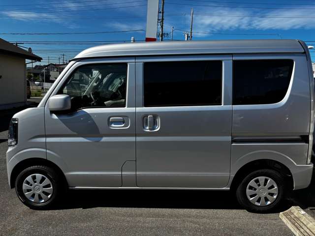 Nissan NV100 Clipper 12