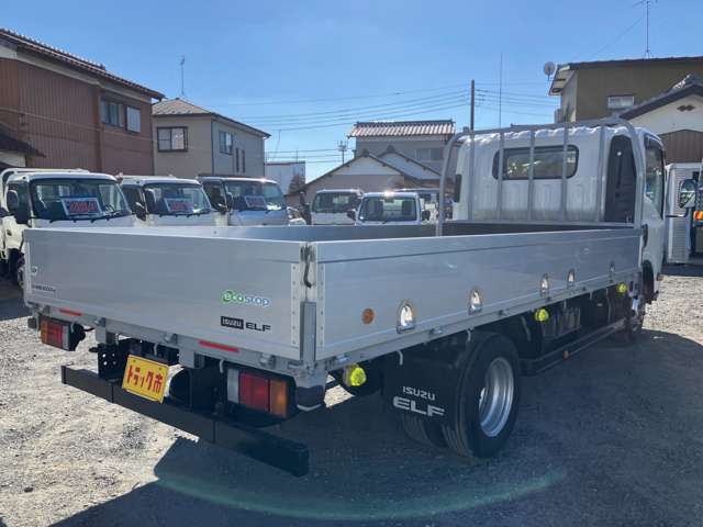 Isuzu Elf 2