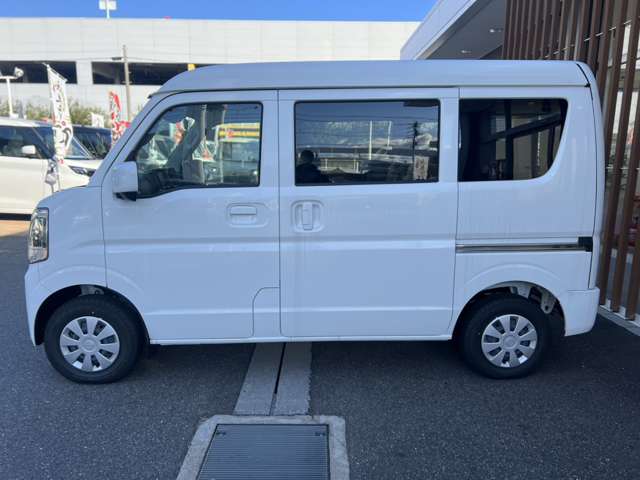 Nissan NV100 Clipper 12