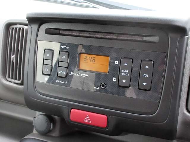 Nissan NV100 Clipper 10