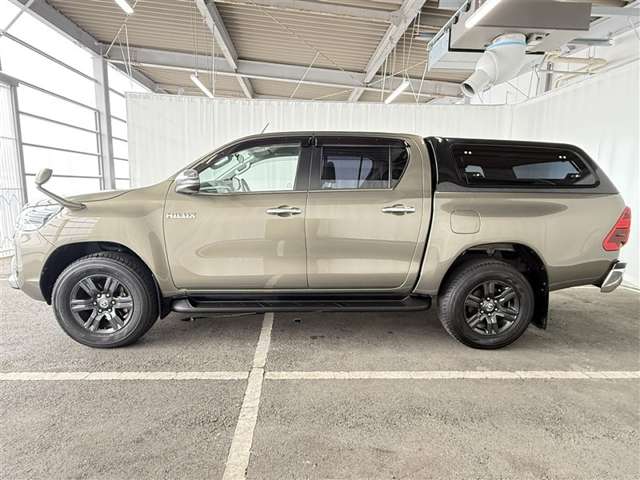 Toyota Hilux 6