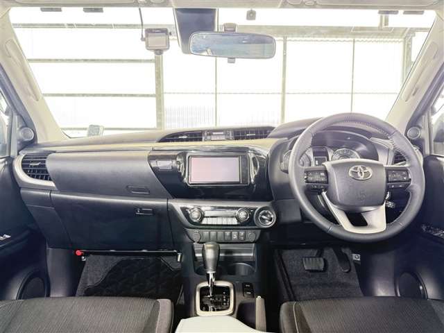 Toyota Hilux 8
