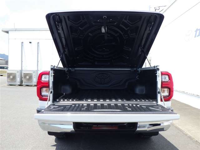 Toyota Hilux 12