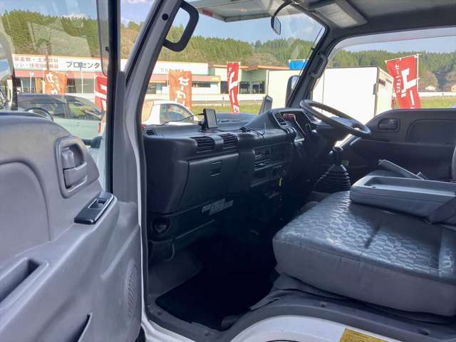 Isuzu Elf 10