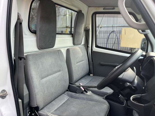 Nissan Clipper Truck 11