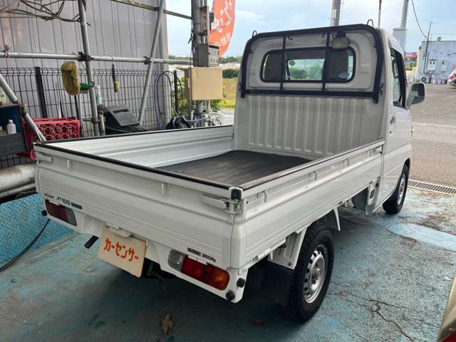 Nissan Clipper Truck 8