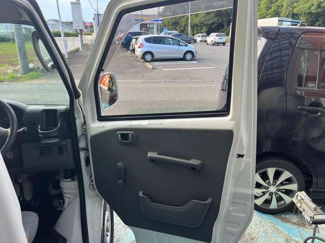 Nissan Clipper Truck 10
