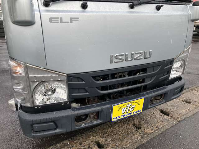 Isuzu Elf 4