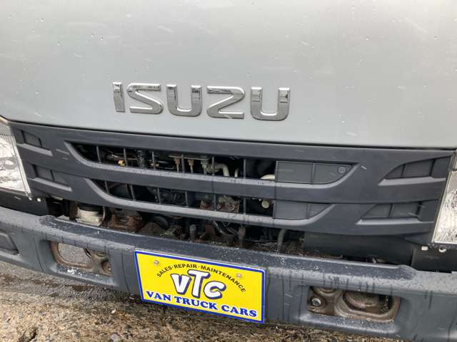 Isuzu Elf 6